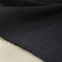 Tamnoplava vuna - topla i elegantna za kapute i jakne