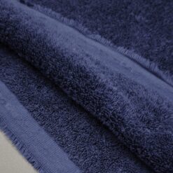 Tamnoplavi frotir - gust i težak