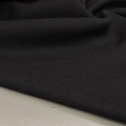 Crna vunena tkanina za kapute - gusta i topla