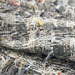 🌟 Sivo-bijeli bouclé sa zlatnim nitima - za sakoe i odijela