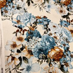 Krem baršun s modro-tirkiznim cvjetovima